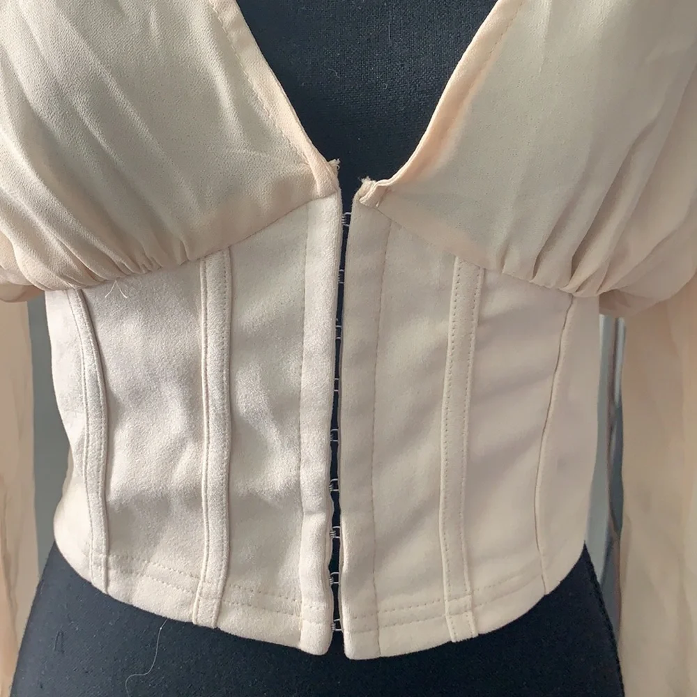 Blouse - Picture 2 of 3